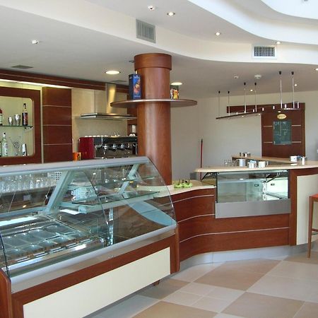 Hermes Hotel Policoro Kültér fotó