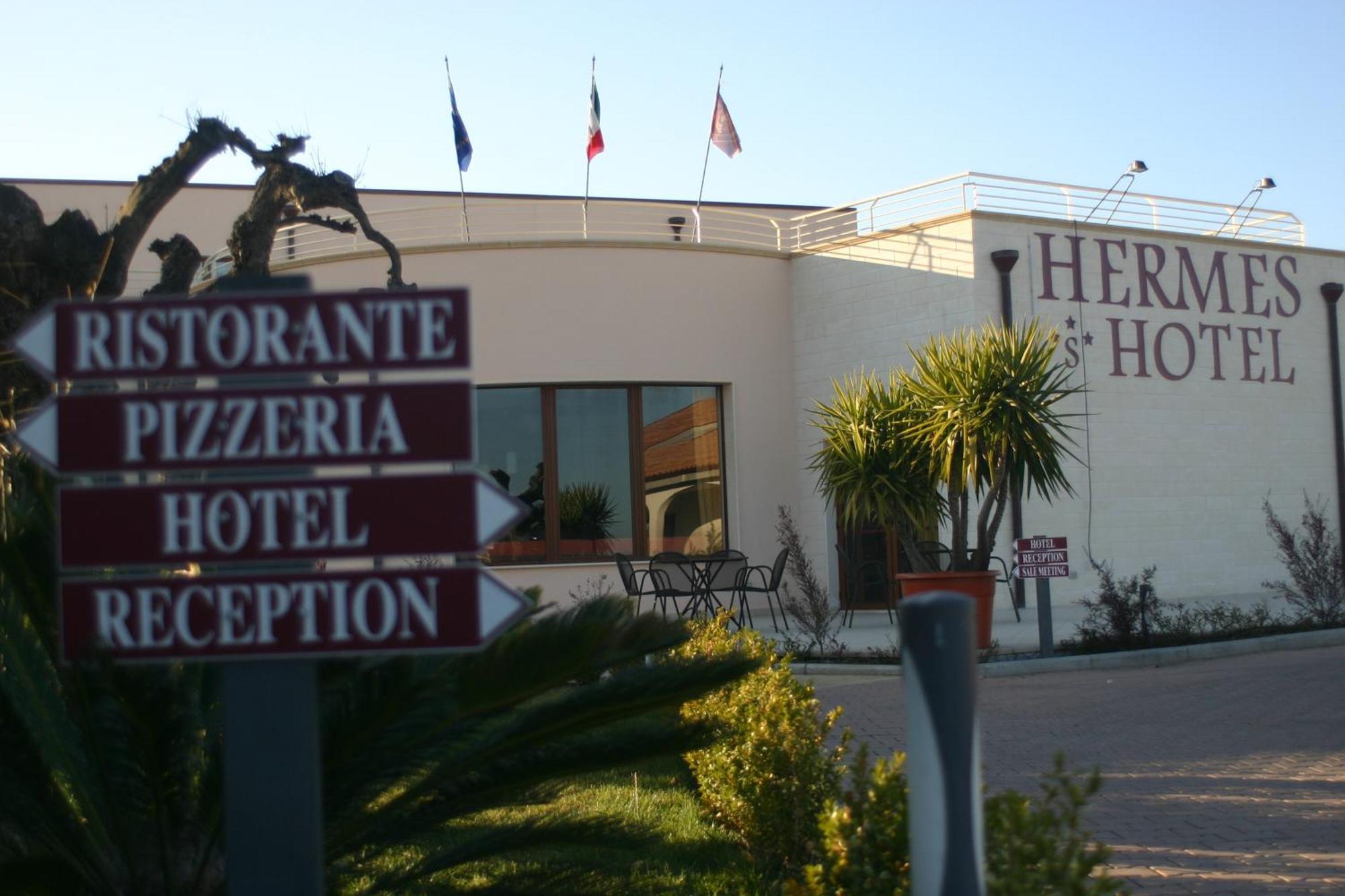 Hermes Hotel Policoro Kültér fotó