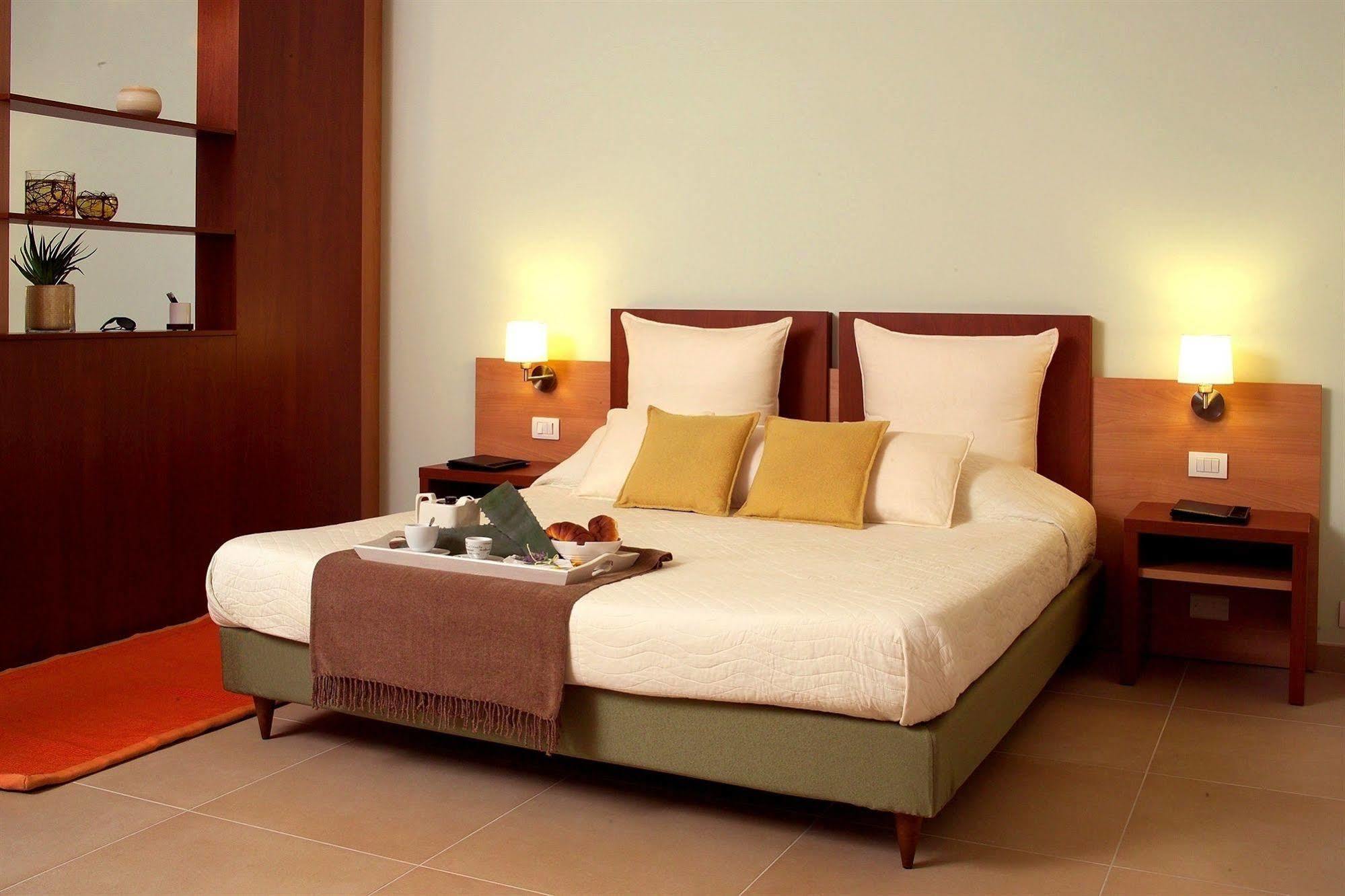 Hermes Hotel Policoro Kültér fotó