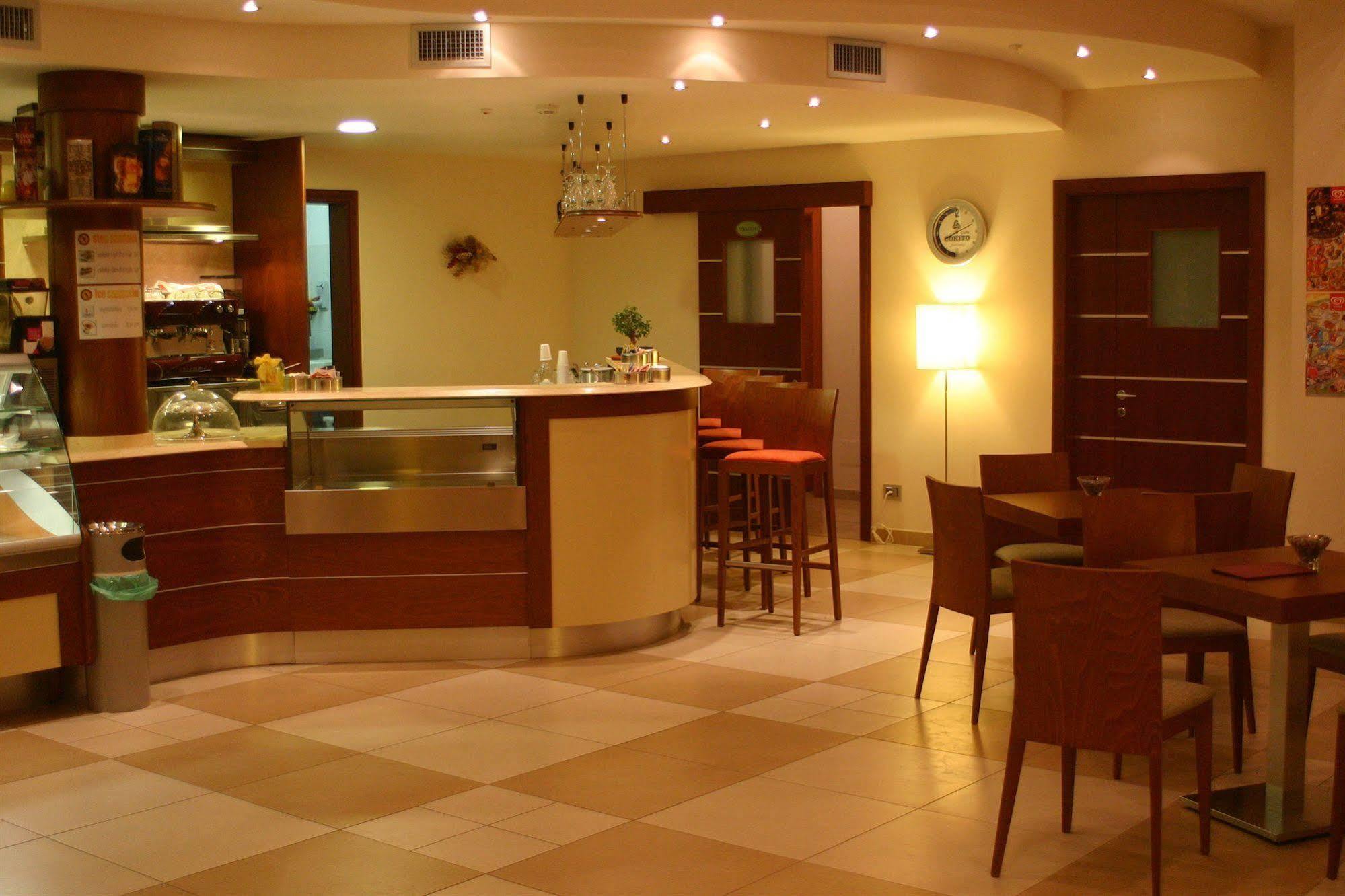 Hermes Hotel Policoro Kültér fotó
