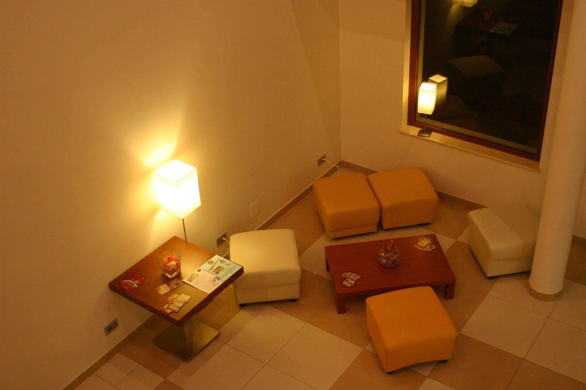 Hermes Hotel Policoro Kültér fotó
