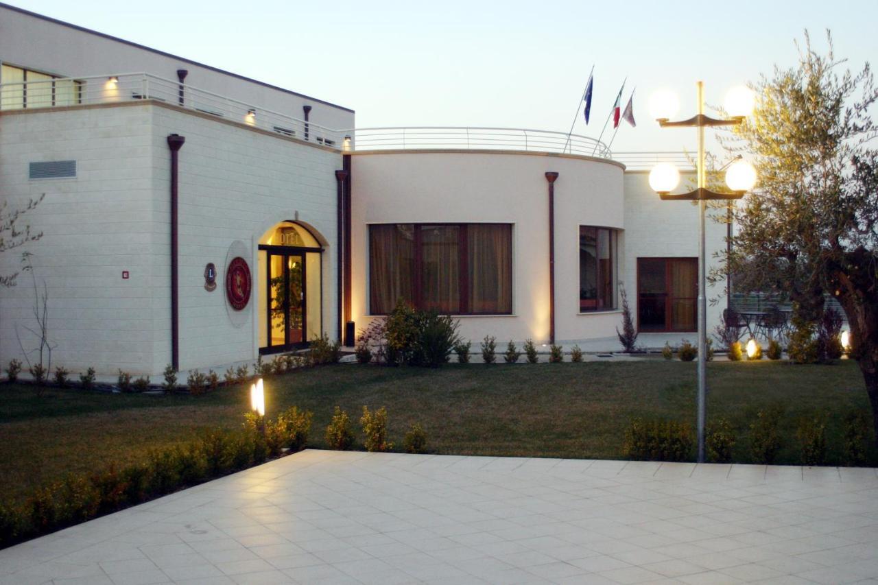 Hermes Hotel Policoro Kültér fotó